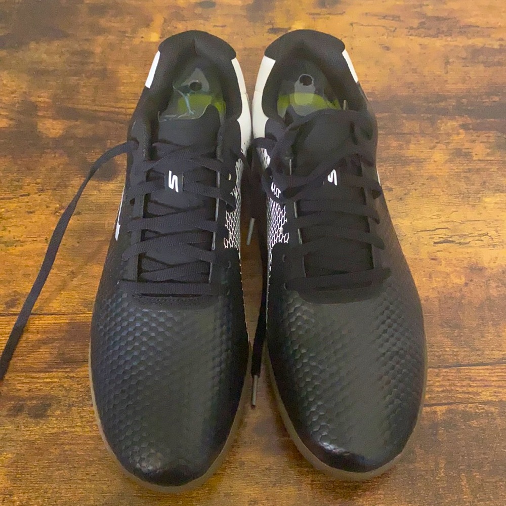 Skechers 54901/BKW Men’s Go Soccer HEXGO Shoes